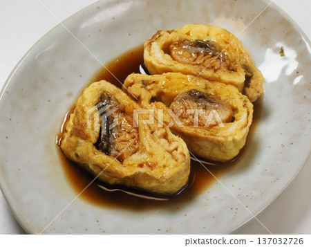 Eel omelet, my wife's home-cooked meals, dinner at home, happy family Eel omelet, my wife's home-cooked meals, dinner at home, happy family 137032726