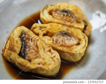 Eel rolls, my wife's home-cooked meals, dinner at home, happy family Eel rolls, my wife's home-cooked meals, dinner at home, happy family 137032727