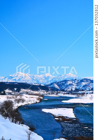Shinano River · Echigo Miyama snow scene Shinano River · Echigo Miyama snow scene 137032812