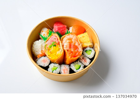 Japanese-style bento in a bento box made of magewappa wood Japanese-style bento in a bento box made of magewappa wood 137034970