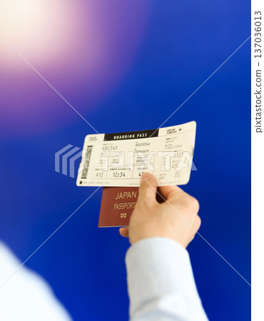 Present your boarding pass and passport. Photo courtesy of Kansai International Airport (KIX) 137036013