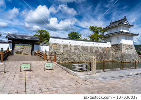 【日本百座名城】初秋的赤穗城：大手門和角樓1，兵庫縣赤穗市 137036032