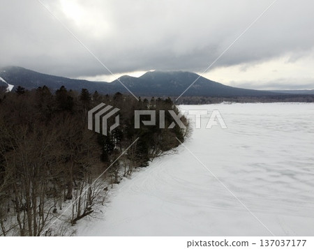 Lake Akan in winter, Bokke Walking Path Forest Lake Akan in winter, Bokke Walking Path Forest 137037177