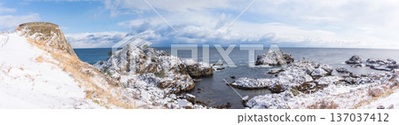 "Aomori Prefecture" Snowy scenery at Ashigezaki Observatory, Hachinohe City 137037412