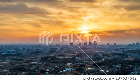 埼玉縣埼玉市的埼玉新都心鳥瞰圖和日落 137037682