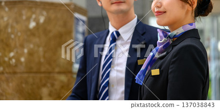Airport staff serving customers ■Photography cooperation: Kansai International Airport (KIX) 137038843