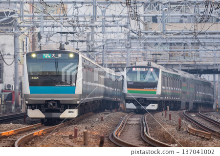 【京濱東北線】清晨從大森站出發的普通列車 137041002