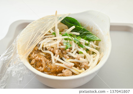Microwave-cooked Mapo Vermicelli 137041807