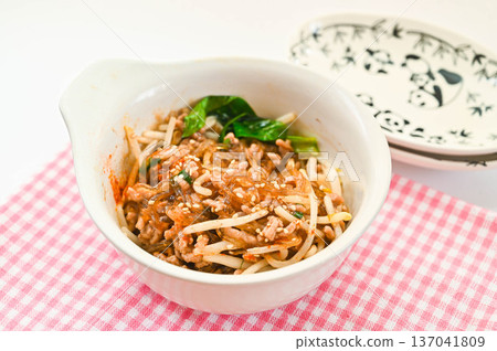 Easy Mapo Vermicelli in the microwave Easy Mapo Vermicelli in the microwave 137041809