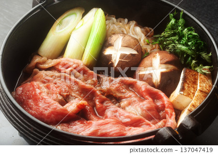 Sukiyaki Sukiyaki 137047419