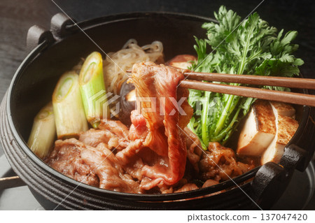 Sukiyaki  137047420