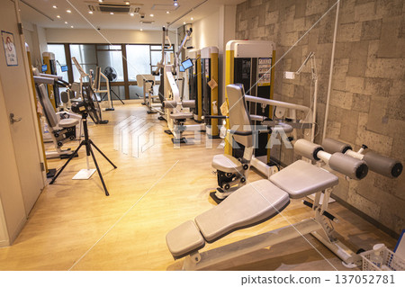 Training gym muscle training Training gym muscle training 137052781