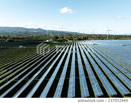 Solar panels produce electricity for AI farms 137052940