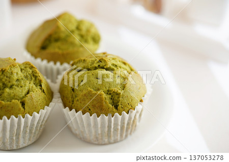 Matcha Muffin 137053278