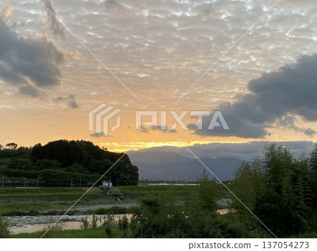 Sunrise, mountain and river scenery Sunrise, mountain and river scenery 137054273