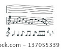 簡易五線譜和音符 137055339