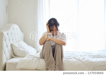 Woman feeling unwell 137059660