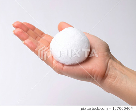 圖片素材：蓬鬆泡沫潔面乳 美容保養 137060404