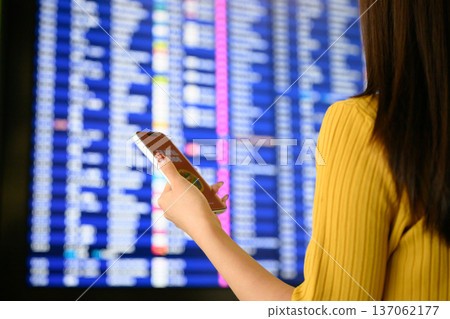 請在機場寄放您的智慧型手機 ■ 圖片由關西國際機場 (KIX) 提供 137062177