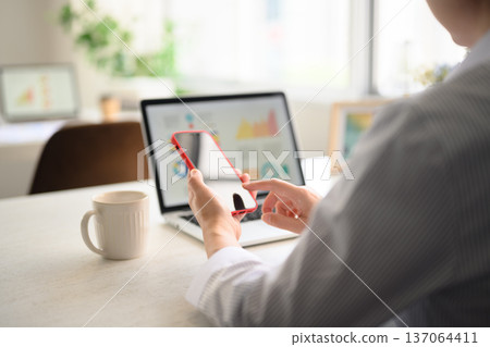Work on smartphone and PC Work on smartphone and PC 137064411