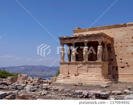 Erechtheion Caryatids Temple On Acropolis Athens Greece Erechtheion Caryatids Temple On Acropolis Athens Greece 137064892