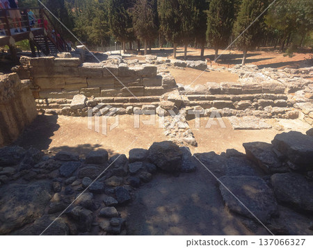 Knossos Palace Ruins of Minoan Civilization in Crete Greece Knossos Palace Ruins of Minoan Civilization in Crete Greece 137066327