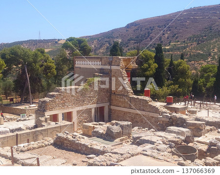 Knossos Palace Ruins of Minoan Civilization in Crete Greece Knossos Palace Ruins of Minoan Civilization in Crete Greece 137066369