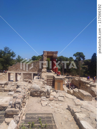 Knossos Palace Ruins of Minoan Civilization in Crete Greece Knossos Palace Ruins of Minoan Civilization in Crete Greece 137066392