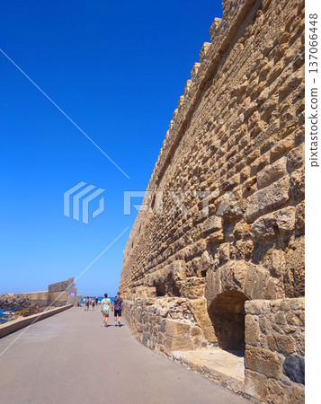 Seaside Walkway Along Venetian Fortress Wall In Heraklion Crete, Greece 137066448