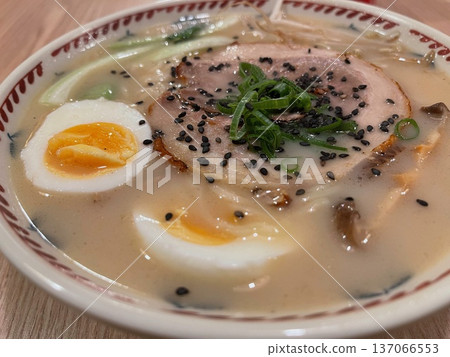 Japanese Ramen Noodle Soup in Bowl Japanese Ramen Noodle Soup in Bowl 137066553
