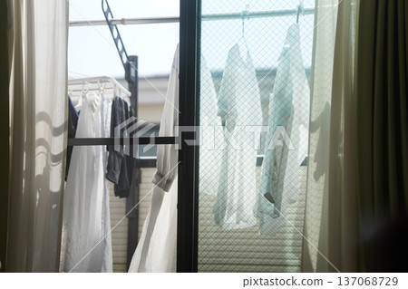 日常景象：衣物在風中飄揚 137068729