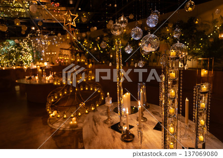 Gentle lantern light Gentle lantern light 137069080