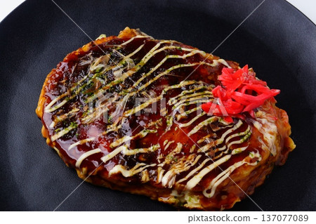 Pork ball okonomiyaki Pork ball okonomiyaki 137077089