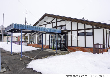 由仁站(室蘭本線/JR北海道) 由仁站(室蘭本線/JR北海道) 137078900