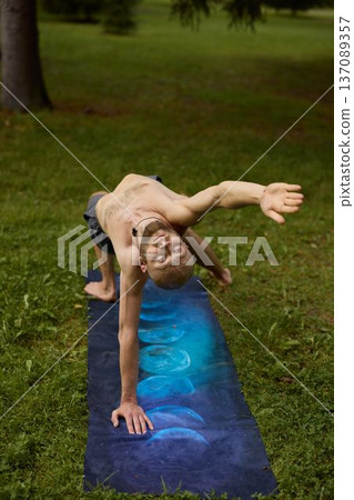 white man wellness coach smiling while reaching forward white man wellness coach smiling while reaching forward 137089357