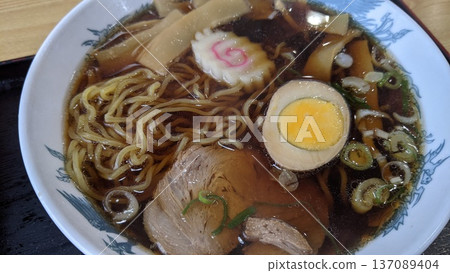 醬油拉麵 醬油拉麵 137089404