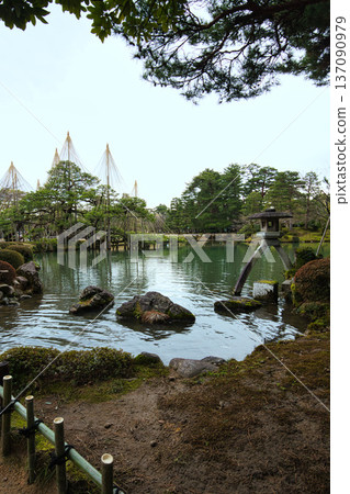 Spring arrives in this famous garden Spring arrives in this famous garden 137090979