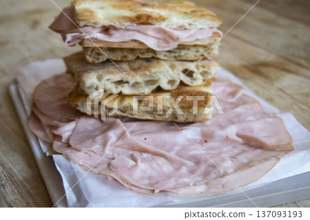 Pizza bianca with mortadella bologna Pizza bianca with mortadella bologna 137093193