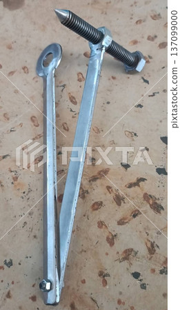 Handmade Metal Divider Tool for Precise Marking in Workshop and DIY Projects Handmade Metal Divider Tool for Precise Marking in Workshop and DIY Projects 137099000