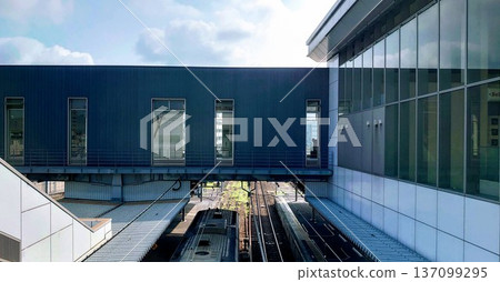 Connection aisle Connection aisle 137099295