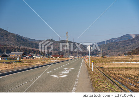 Rural scenery of Lake Biwa in the back of the mountains, Nagahara, Nagahama City, Shiga Prefecture Rural scenery of Lake Biwa in the back of the mountains, Nagahara, Nagahama City, Shiga Prefecture 137100465