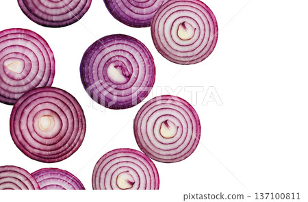 Halved red onions arranged in a seamless pattern, isolated on a white background, concept of fresh vegetable texture Halved red onions arranged in a seamless pattern, isolated on a white background, concept of fresh vegetable texture 137100811