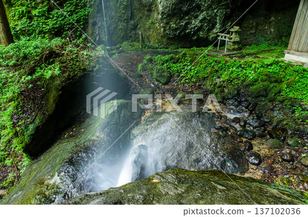 Yoshitaki Falls waterfall basin 137102036