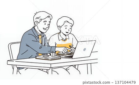 圖說：一位資深商務人士在職培訓或新進員工培訓期間，溫和地指導一位初級員工。 137104479