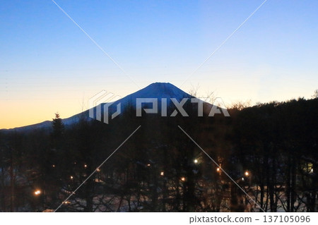 View of Mt. Fuji from the Marriott Hotel at Lake Yamanakako in Yamanashi prefecture of Japan in the evening View of Mt. Fuji from the Marriott Hotel at Lake Yamanakako in Yamanashi prefecture of Japan in the evening 137105096