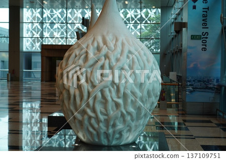Intricate White Sculpture in Grand Modern Interior 137109751