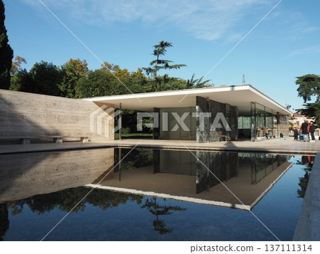 Barcelona Pavilion Barcelona Pavilion 137111314