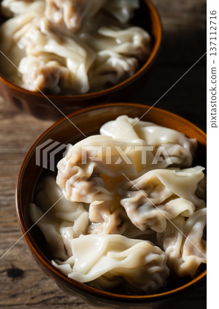 wonton wonton 137112716