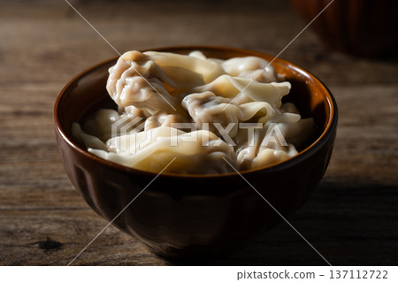 wonton wonton 137112722