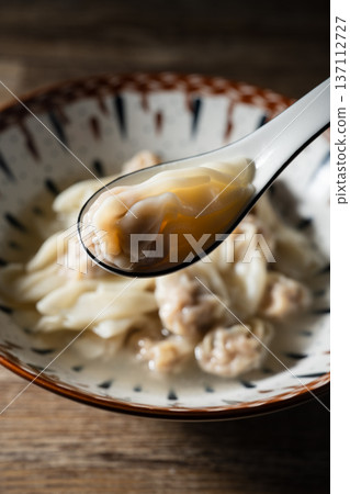 wonton wonton 137112727